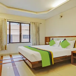 Hotel Treebo Trend Time Square Marine Drive ***