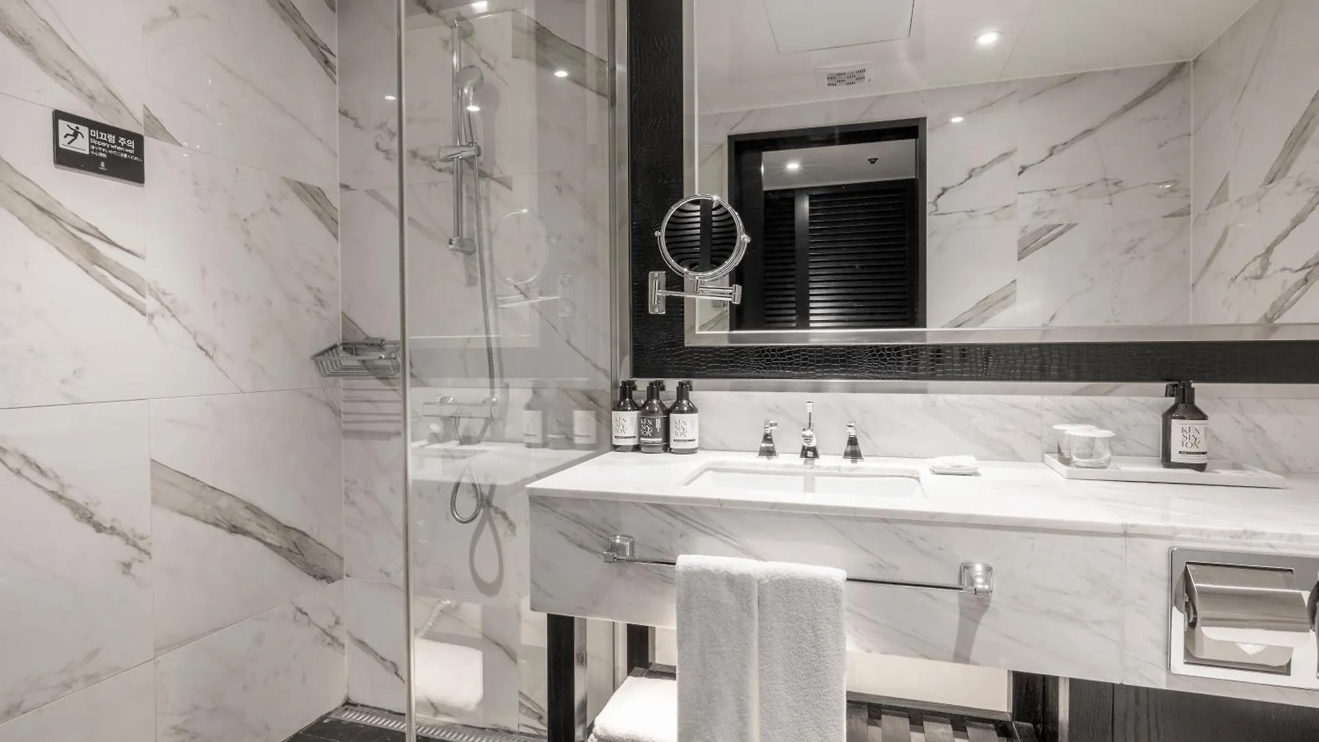 Kensington Hotel Yeouido Seoul 4*,